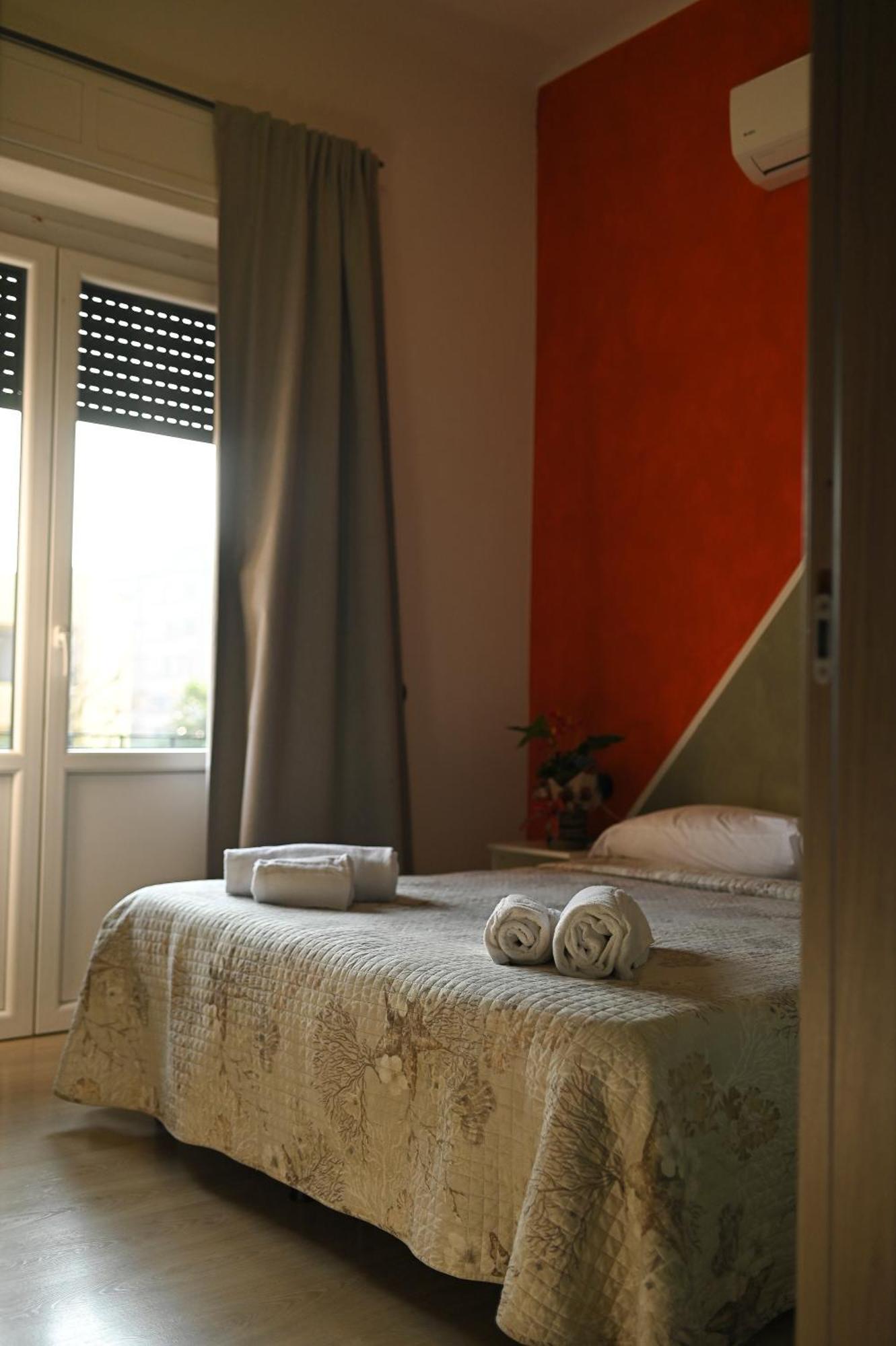 La Gloria Rho Private Rooms Only Dış mekan fotoğraf